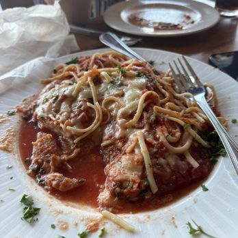 Venezia Italian Restaurant signature dishes Osso BucoLasagna al FornoVeal Saltimbocca﻿﻿﻿﻿